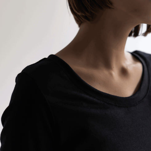 Mee × LongTee women black