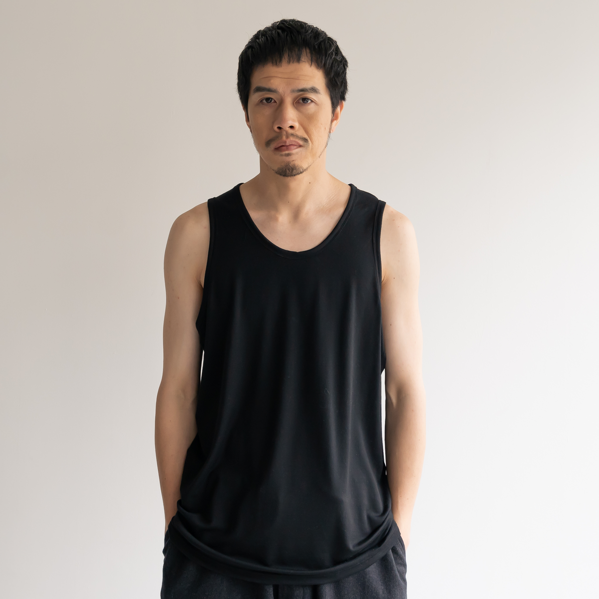 美品✨SHINYAKOZUKA TANKTOP BLACK Mサイズ Mee × TankTop black
