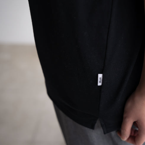 Mee × Tee black